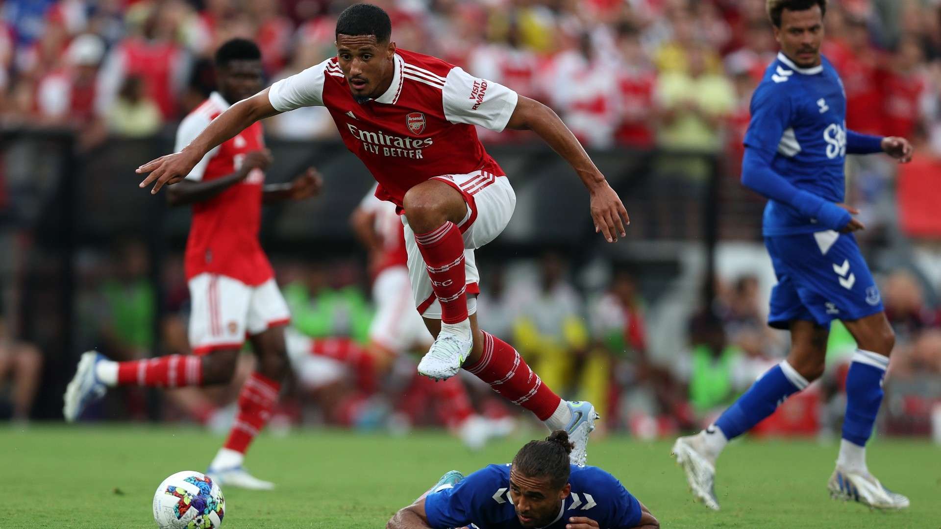 萌系形象必 萌系形象必